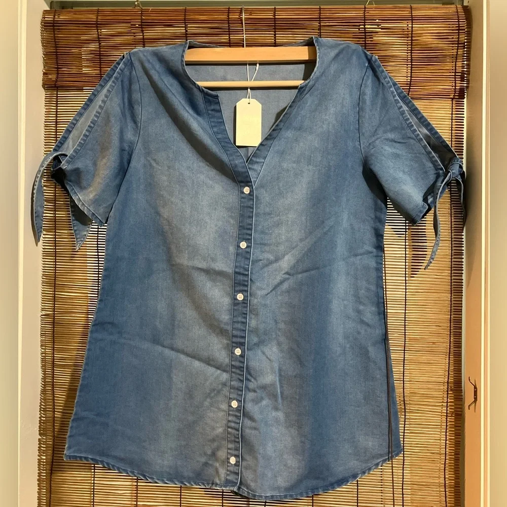 NWT!  Denim Blue Women's Cold Solder Top - Picture 2 of 7